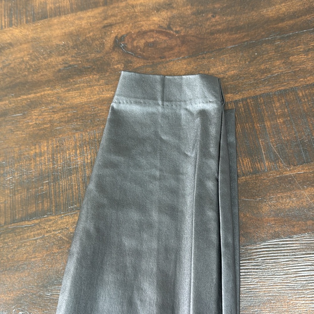 New York & Company Faux Leather Black Slim Fit Skinny Leg Pants - Picture 3 of 4